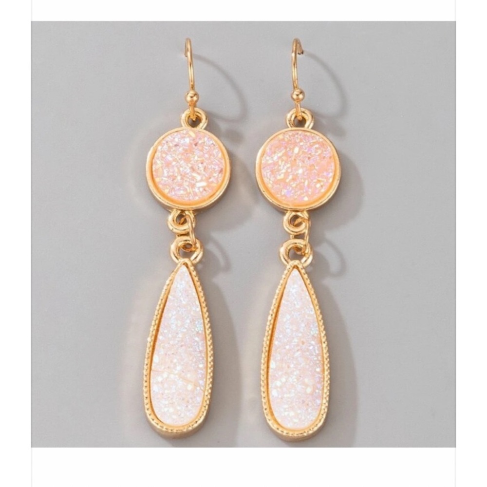 NEW•Elegant Blush Rose Gold Teardrop Earrings